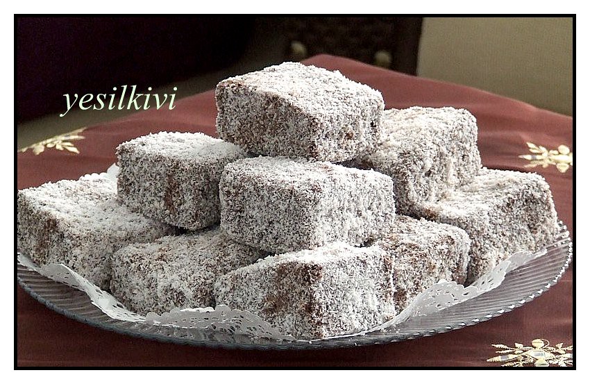 Soslu-Hindistancevizli Kek tarifi