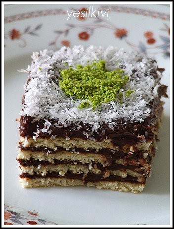 Bisküvili Pasta tarifi