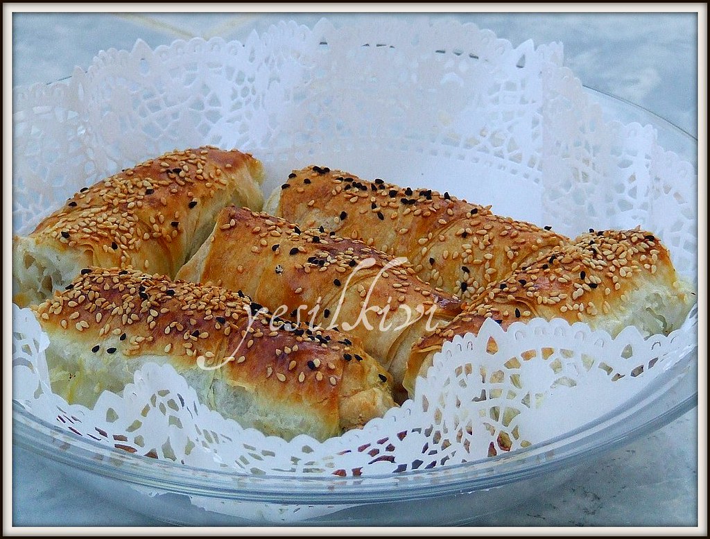 Banyolu Börek tarifi