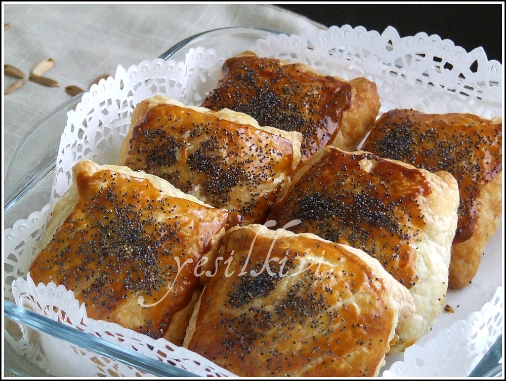 Tavuklu Talaş Böreği tarifi