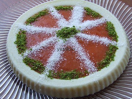 Nektarinli İrmik Tatlısı tarifi